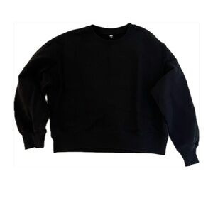 Black Crewneck Sweatshirt